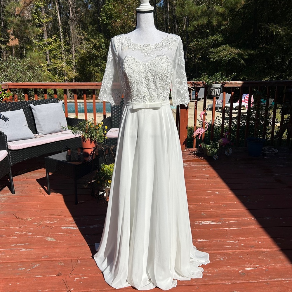 JJs House Elegant White Lace Women’s Dress